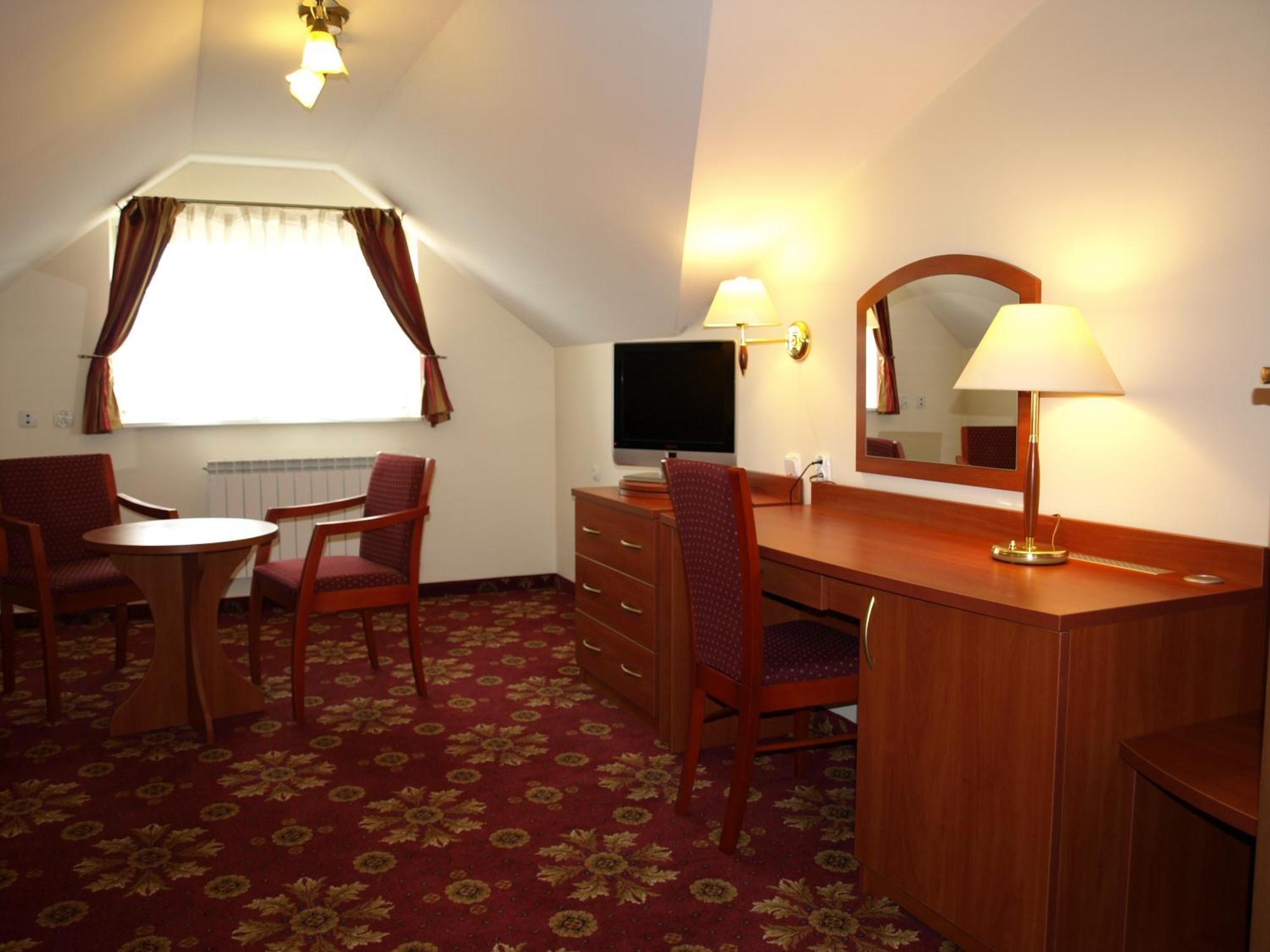 Hotel Relaks Wola Ducka Exterior foto