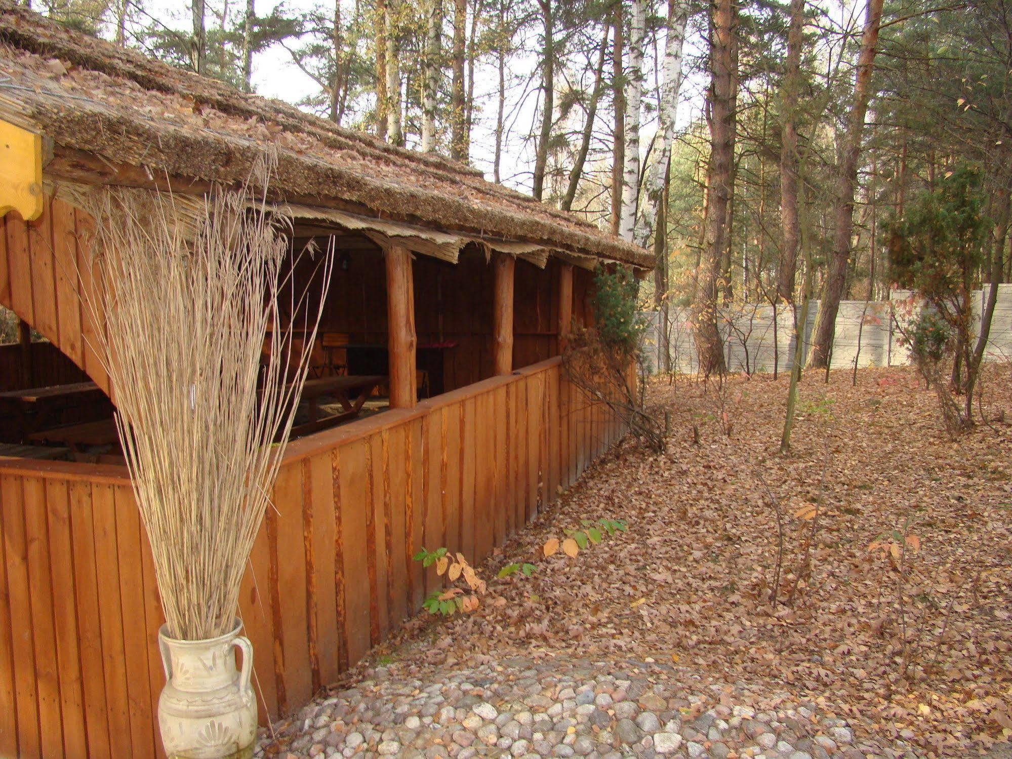 Hotel Relaks Wola Ducka Exterior foto